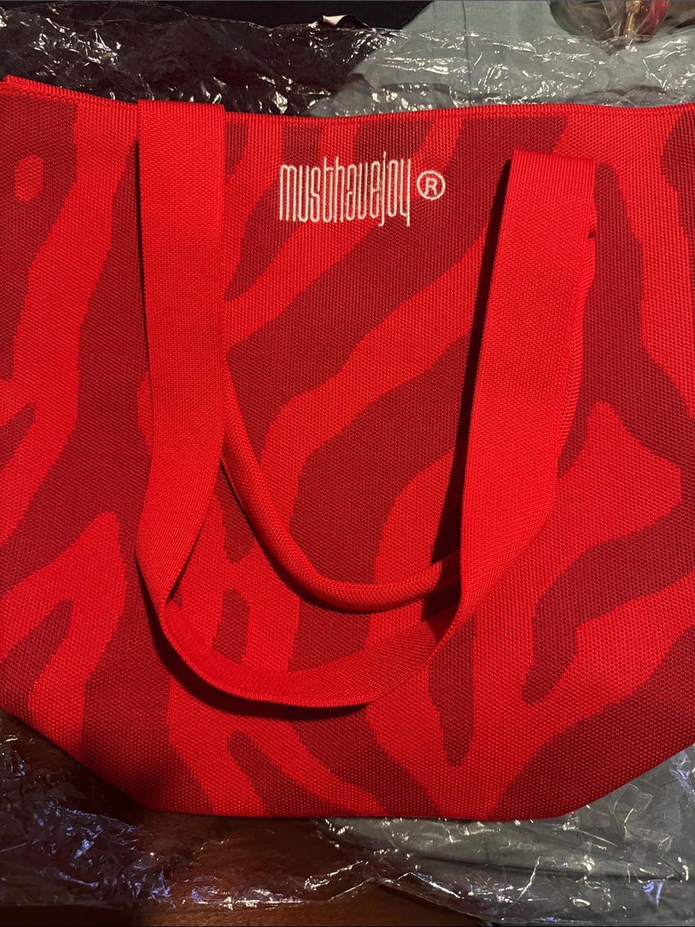 MustHaveJoy Medium Tote Crimson/Red